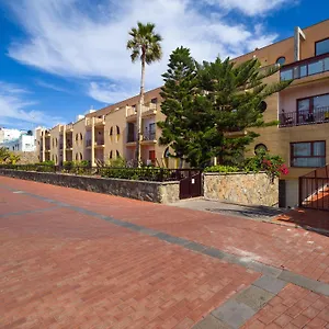 Apartamento Giraud Ii - Secluded Beachfront Duplex, Santa María de Guía de Gran Canaria